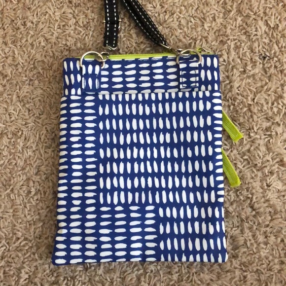 Scout Purse - Picture 2 of 3